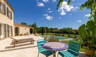 Maison 5 Pièces 210 m² à vendre à Arles (13200)