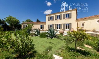 Maison 5 Pièces 210 m² à vendre à Arles (13200)