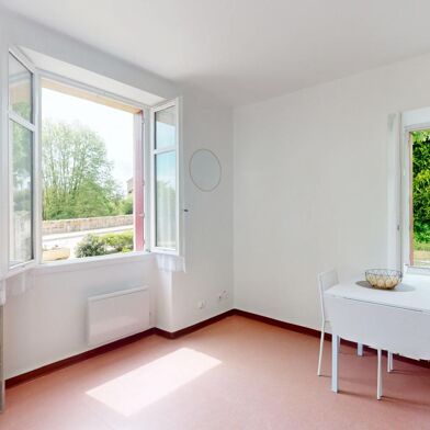 Appartement 1 pièces 440 €