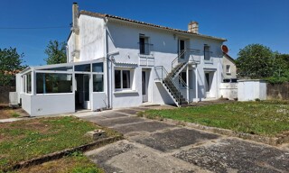 Maison 5 Pièces 148 m² à vendre à Saint-Romain-de-Benet (17600)