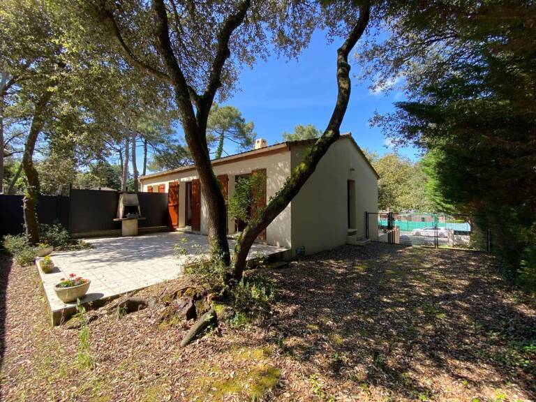 Maison à rafraichir de 80 m² avec sous-sol aménagé de 50 m² et Garage sur 479 m² de Terrain arboré — photo 1