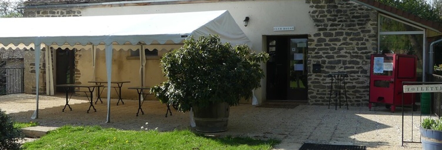 Commerce  146000 m² à vendre à Vic-sous-Thil (21390)