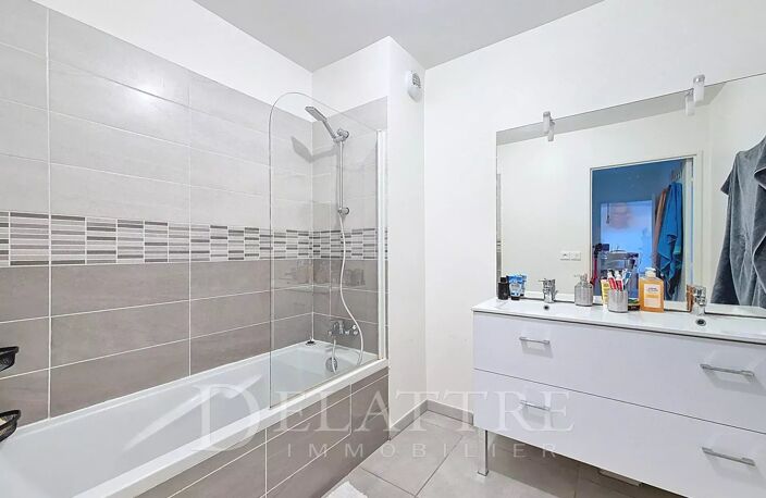 OPIO A PIED DE TOUTES COMMODITES — photo 4