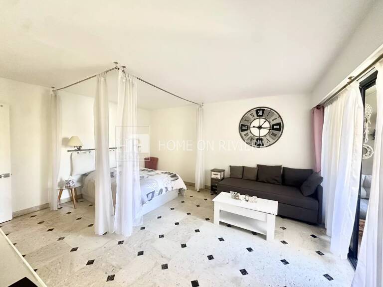 Spacieux studio avec balcon au cœur du Carré d'Or — photo 1
