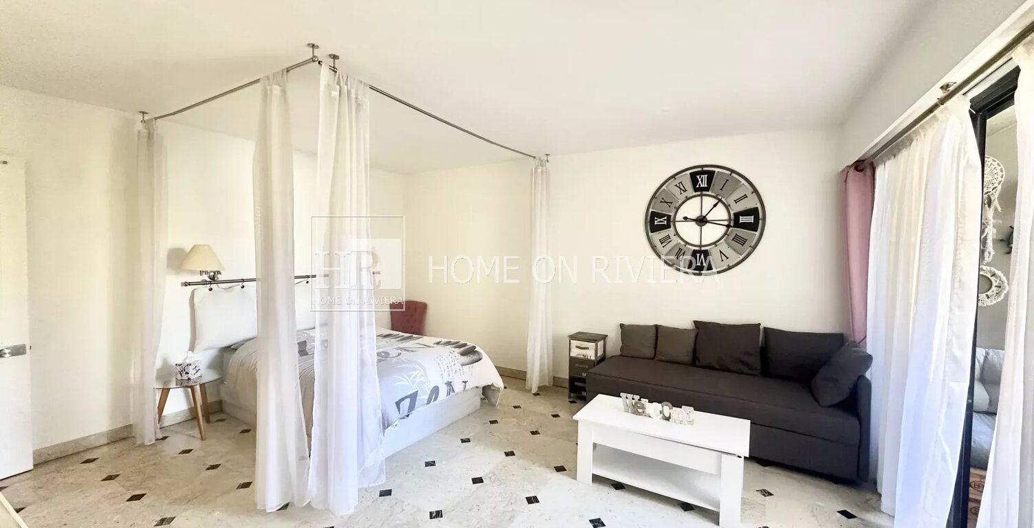 Spacieux studio avec balcon au cœur du Carré d'Or — photo 1
