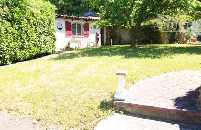 A vendre maison de plain pied dans un cadre de verdure — photo 2