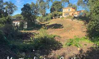 Terrain  1630 m² à vendre à Roquebrune-sur-Argens (83380)