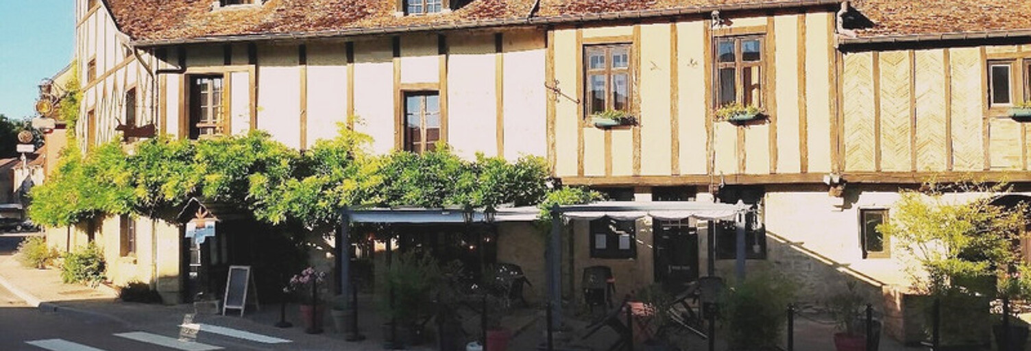 Immeuble  1485 m² à vendre à Bèze (21310)