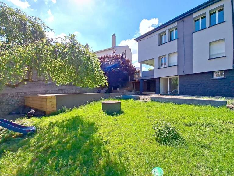 Coup de cœur assuré au cœur du secteur recherché de la Malgrange à Jarville-la-Malgrange ! Jolie maison de 220 m² avec 4 chambres, jardin et piscine — photo 1