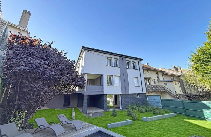 Coup de cœur assuré au cœur du secteur recherché de la Malgrange à Jarville-la-Malgrange ! Jolie maison de 220 m² avec 4 chambres, jardin et piscine — photo 2