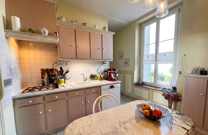 🏡 Maison en pierre avec grange et grand terrain paysagé de 2 100 m² à Péronville ✨ — photo 5