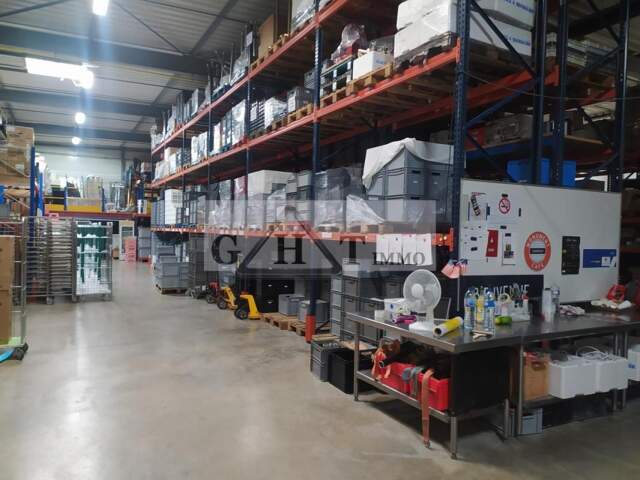 ENTREPOT BUREAUX 1120 M² A VENDRE A LAGNY SUR MARNE — photo du bien