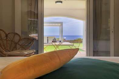 Maison 6 pièces 2500 €