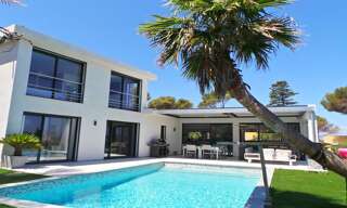 location vacances Maison 4 Pièces 180 m² à Roquebrune-sur-Argens (83380)