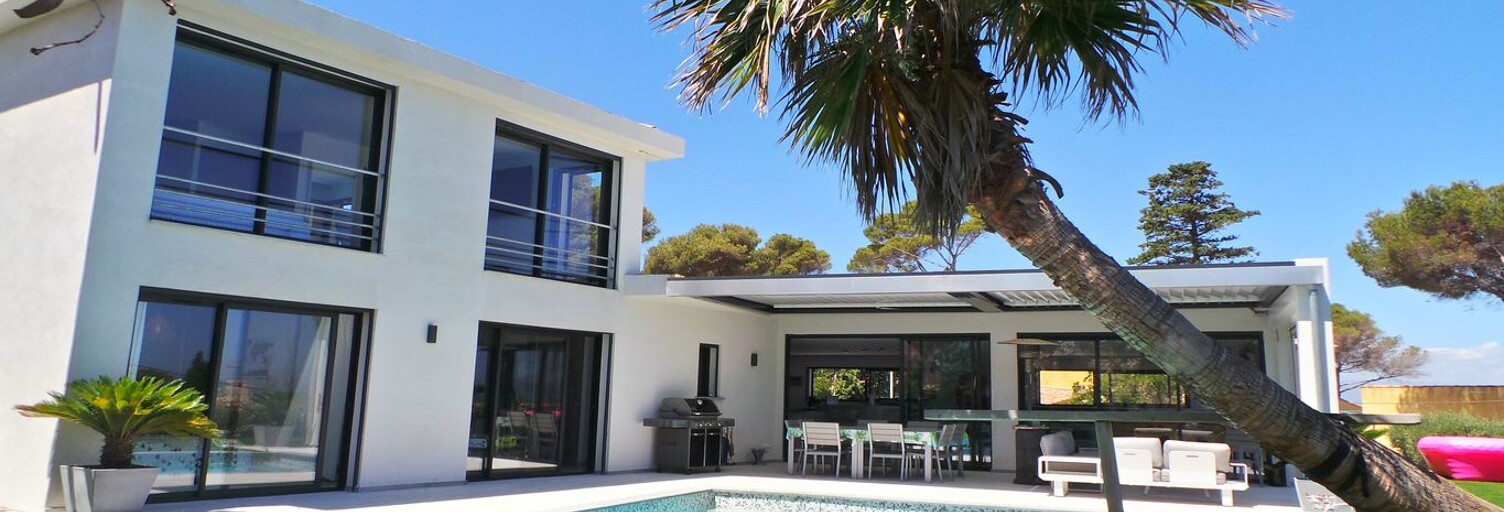 location vacances Maison 4 Pièces 180 m² à Roquebrune-sur-Argens (83380)