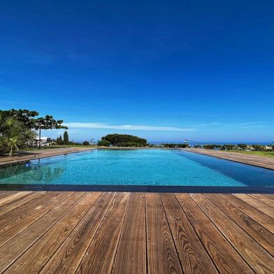 Maison 8 pièces 3500 €