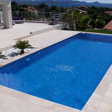 Maison 5 pièces 1700 €