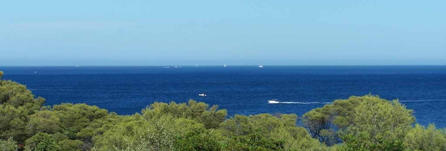 location vacances Maison 5 Pièces 100 m² à Roquebrune-sur-Argens (83380)