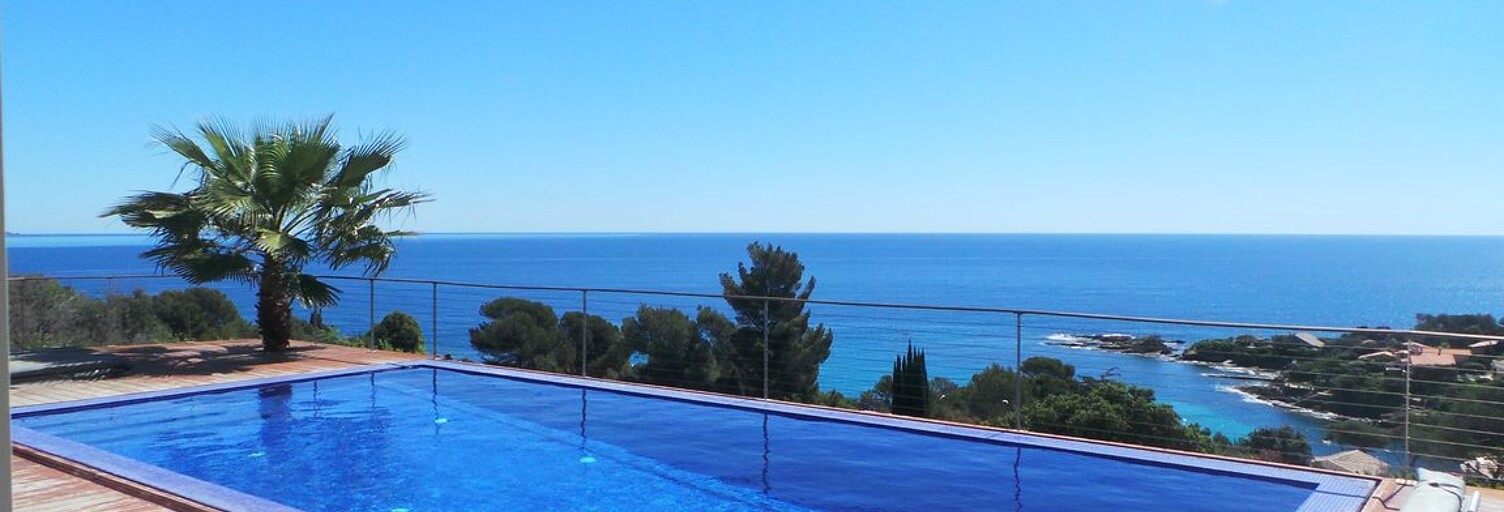 location vacances Maison 5 Pièces 140 m² à Roquebrune-sur-Argens (83380)