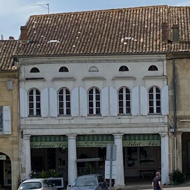 Maison 9 pièces 398000 €