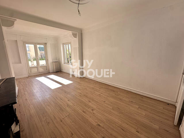 Appartement  F5 - 100 m²  - 1er étage - 2 terrasses et caves. EXCLUSIVITE - A vendre à PERPIGNAN (66000) Quartier Saint-Martin — photo du bien