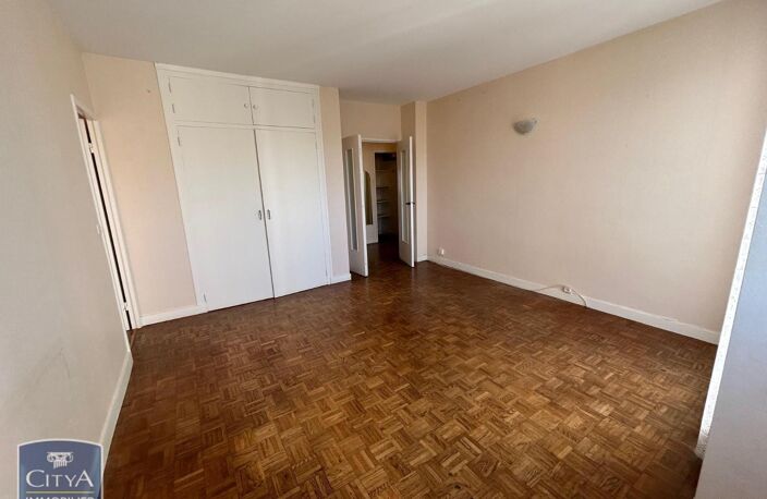 Vente appartement 3 pièces 80 m² Châtellerault (86100) — photo 2