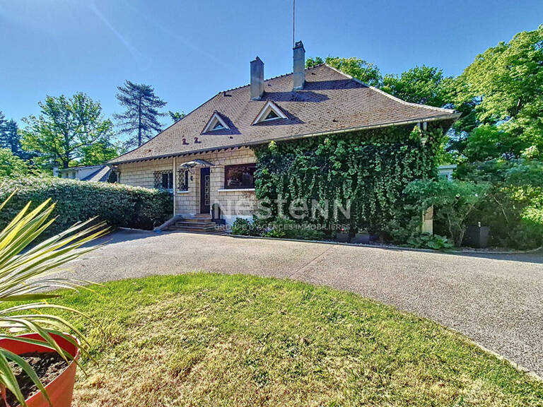 Maison Lamorlaye 7 pièce(s) 226 m2, parc 4000 m² avec piscine chauffée — photo 1