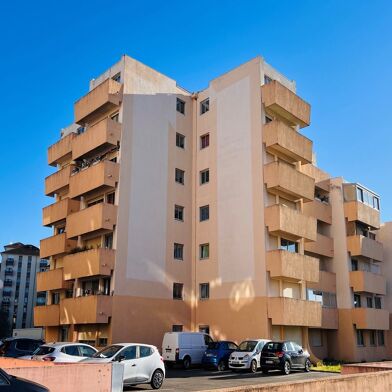 Appartement 1 pièces 79000 €