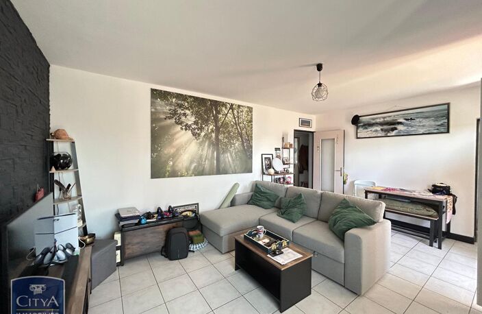 Location appartement 4 pièces 97 m² à Tours (37100) — photo 2