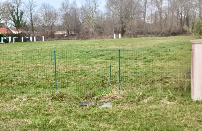 SORE - Terrain constructible - 3000m2 - landes (40) - Aquita — photo 2