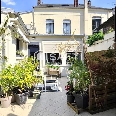 Maison 10 pièces 299000 €