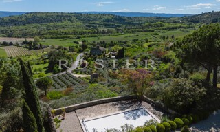 Maison  205 m² à vendre à Gordes (84220)