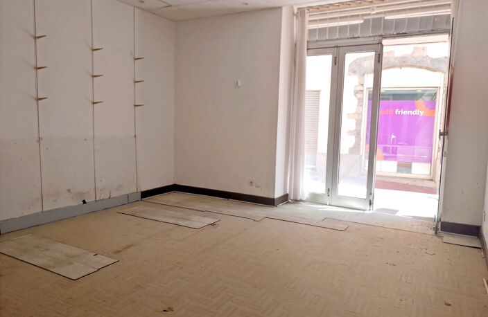 Local commercial — photo 3
