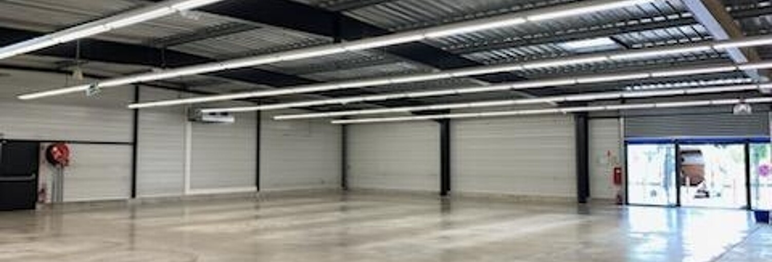 Immeuble  1300 m² à vendre à Azay-le-Brûlé (79400)