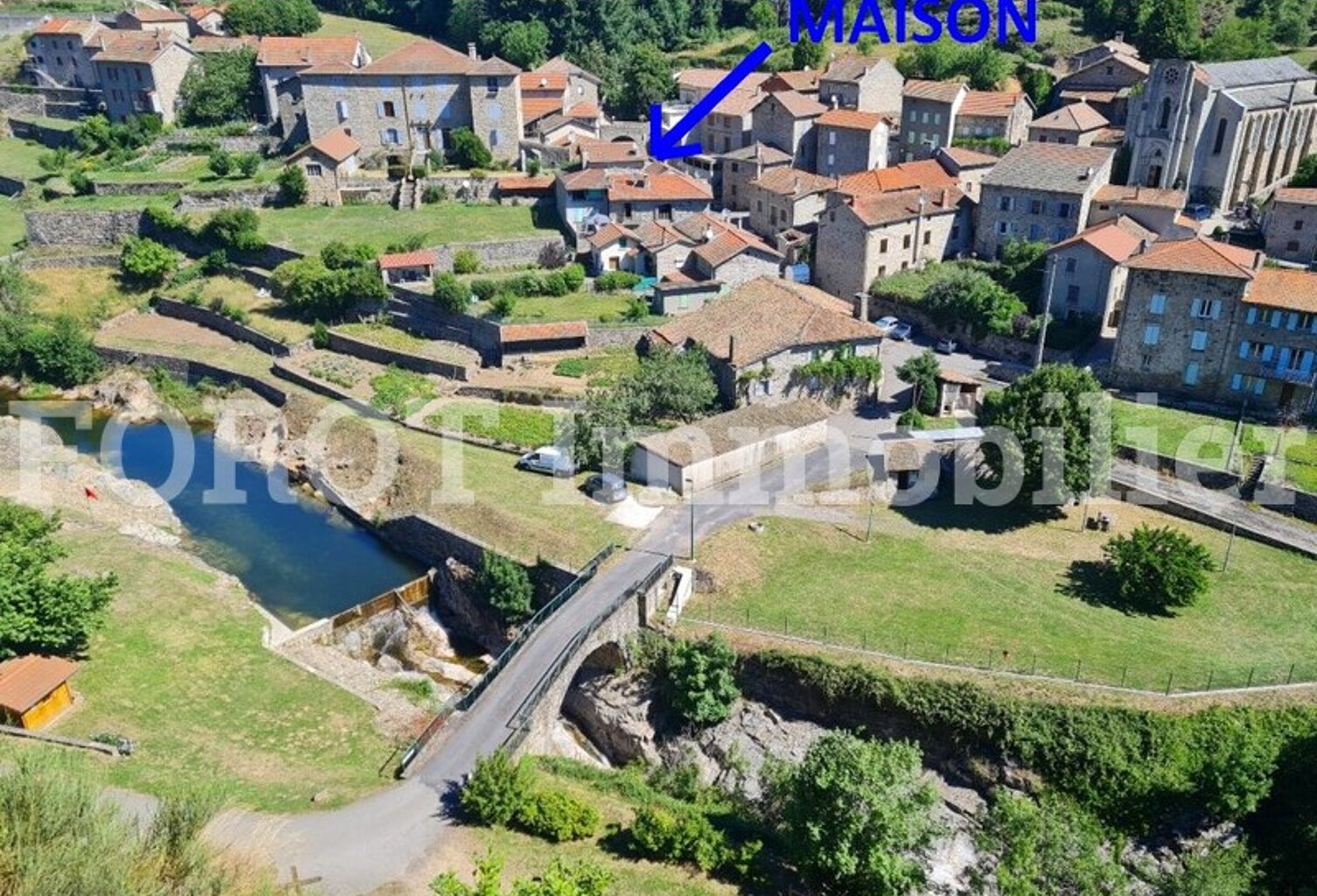 maison pierres — photo 1