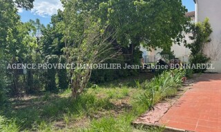 Maison 5 Pièces 107 m² à louer à Saint-Paul-Trois-Châteaux (26130)