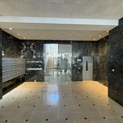 Bureau  305000 €