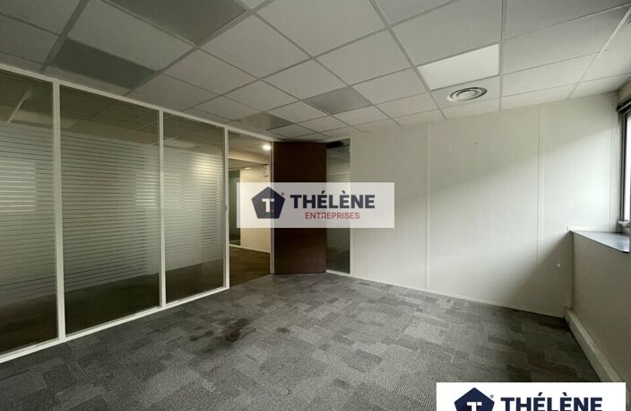 BUREAUX à LOUER — photo 5