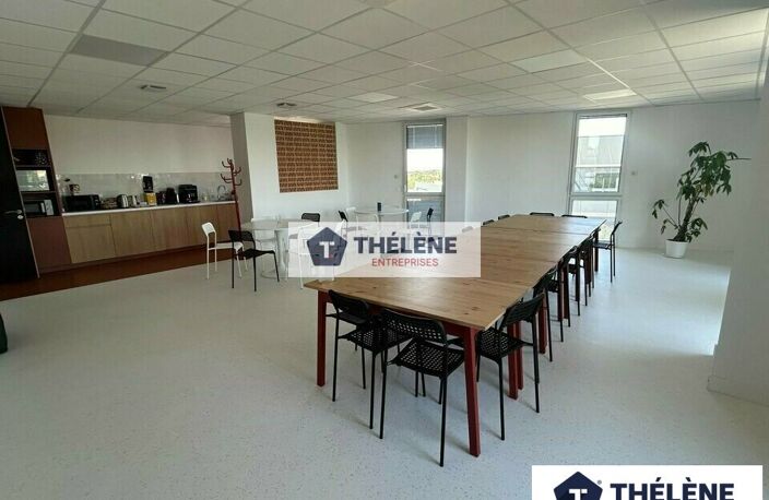 BUREAUX à VENDRE — photo 4