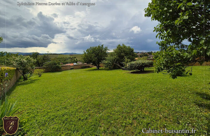 Maison de famille en pierres en centre village — photo 3