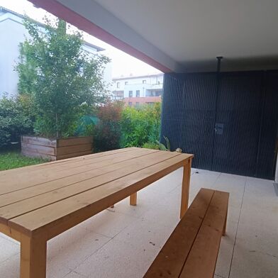 Appartement 4 pièces 275000 €