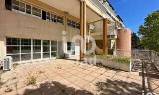 Commerce  291 m² à vendre à Arles (13200)