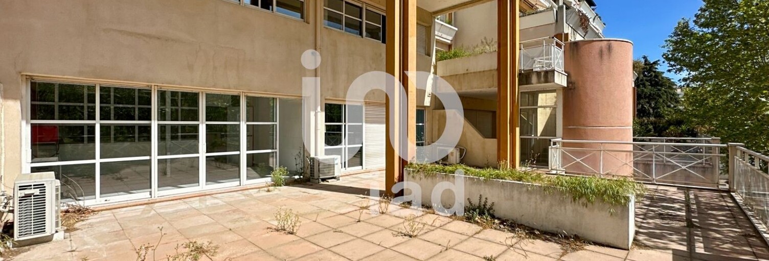 Commerce  291 m² à vendre à Arles (13200)