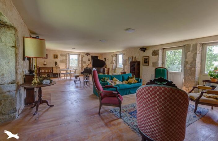 Maison en pierre de 6 pièces principales — photo 4