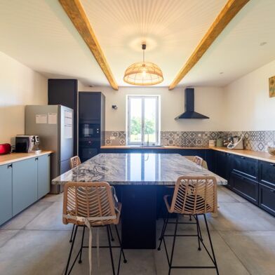 Maison 8 pièces 442260 €