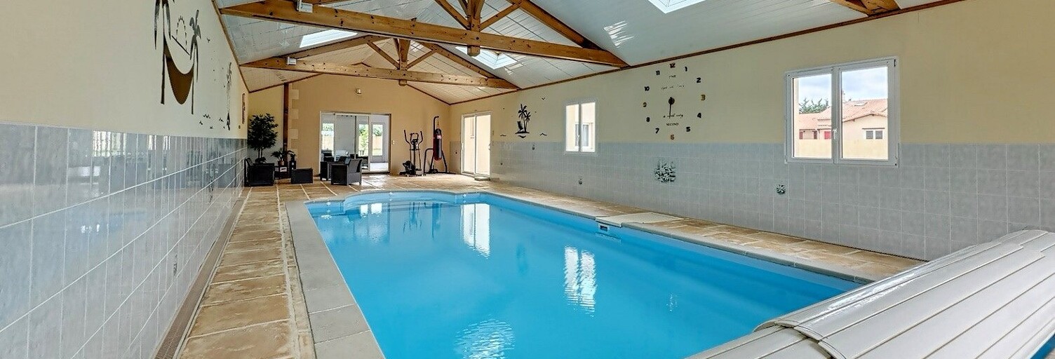 Maison 8 Pièces 240 m² à vendre à Rom (79120)