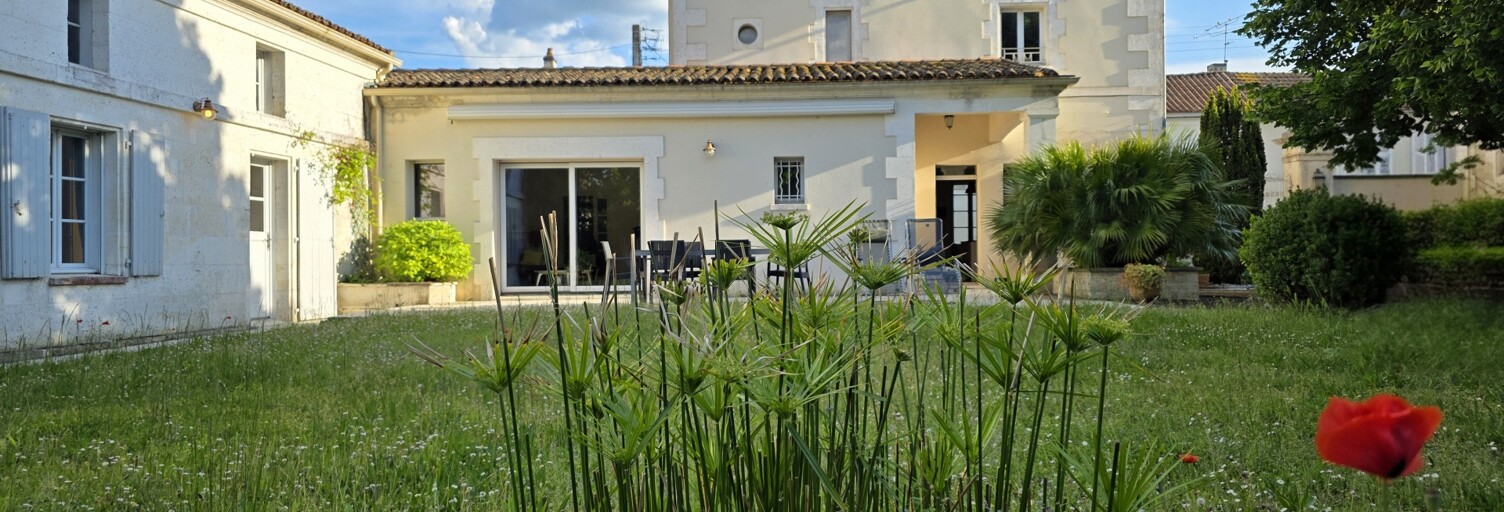 Maison 12 Pièces 380 m² à vendre à La Couronne (16400)