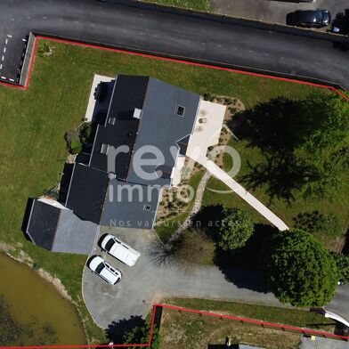 Maison 7 pièces 499000 €