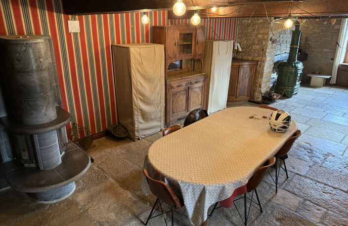 MAISON ANCIENNE IDÉALE POUR UN GÎTE OU UNE MAISON D'HÔTES — photo 4