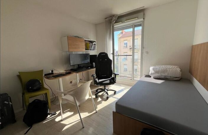 Studio de 1 pièces principales — photo 2